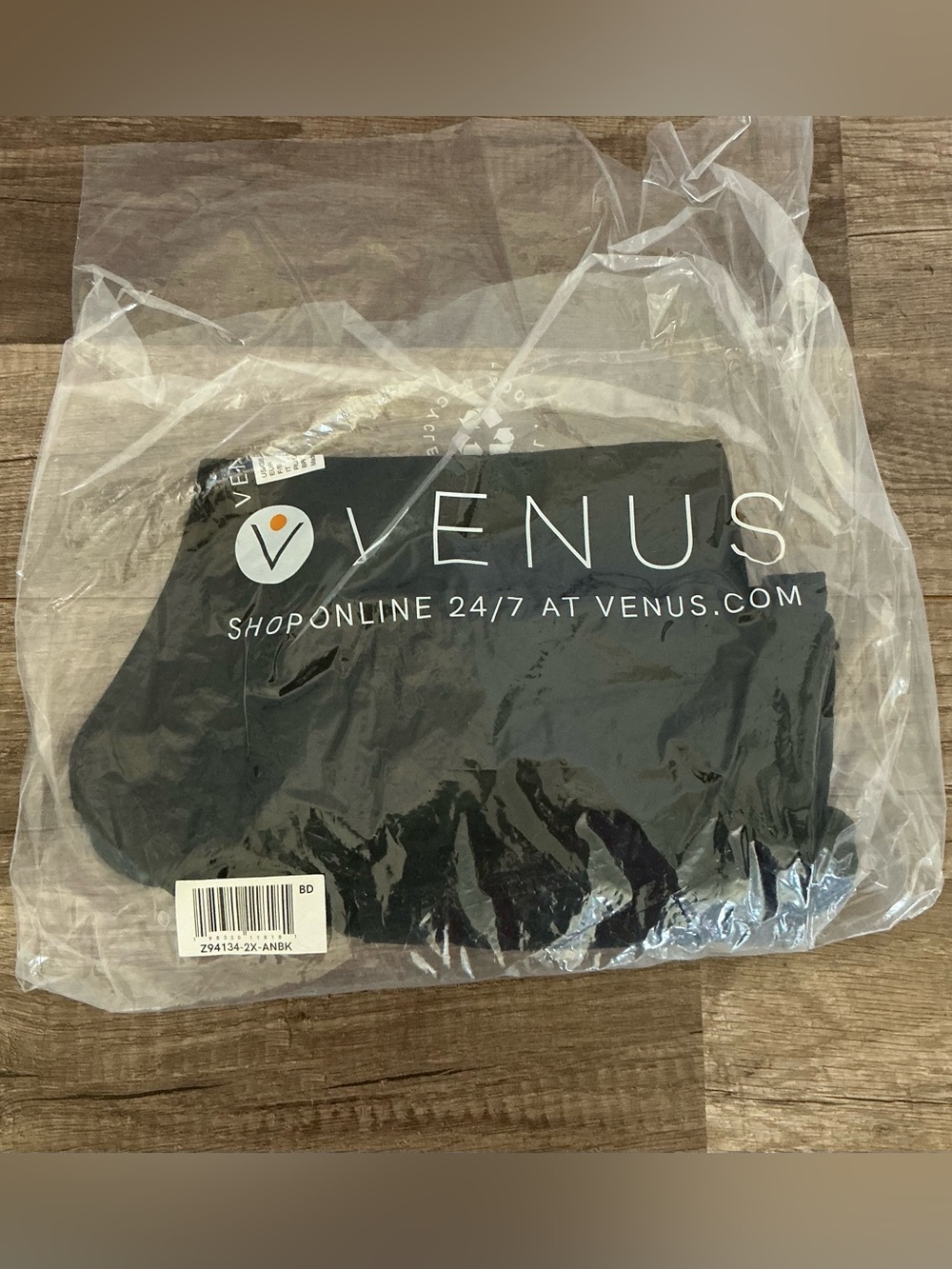 New Venus Black Scoop Neck Tank Top Size 2X